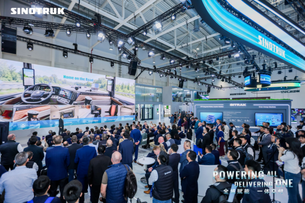Hannover Public Day | SINOTRUK Serves Global Transport Markets with Diverse Powertrain Options and Product Choices